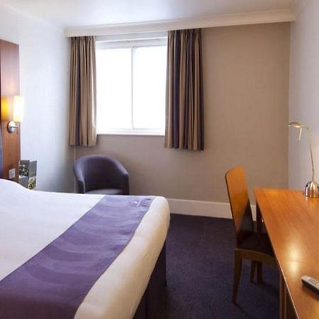 Premier Inn York North West エクステリア 写真