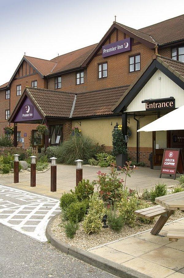 Premier Inn York North West エクステリア 写真