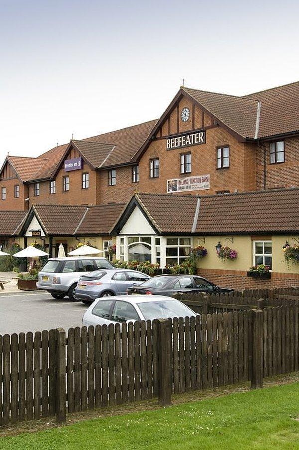 Premier Inn York North West エクステリア 写真